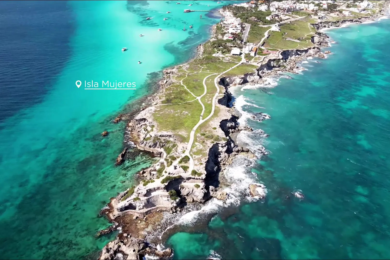 Isla Mujeres from the air &mdash; play the La Colecci&oacute;n film